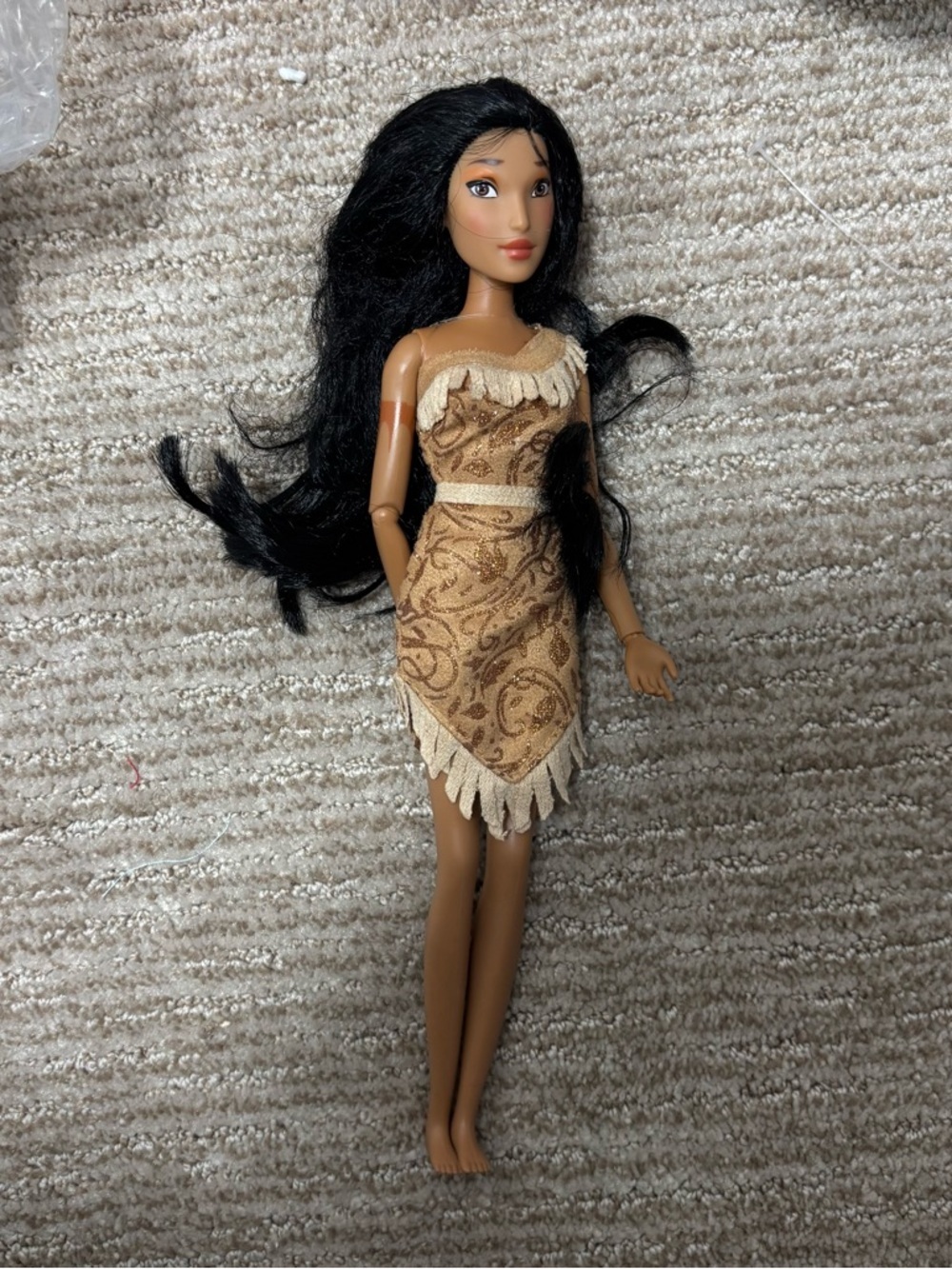Disney Store Pocahontas Classic Doll glittery dress - Picture 2 of 4